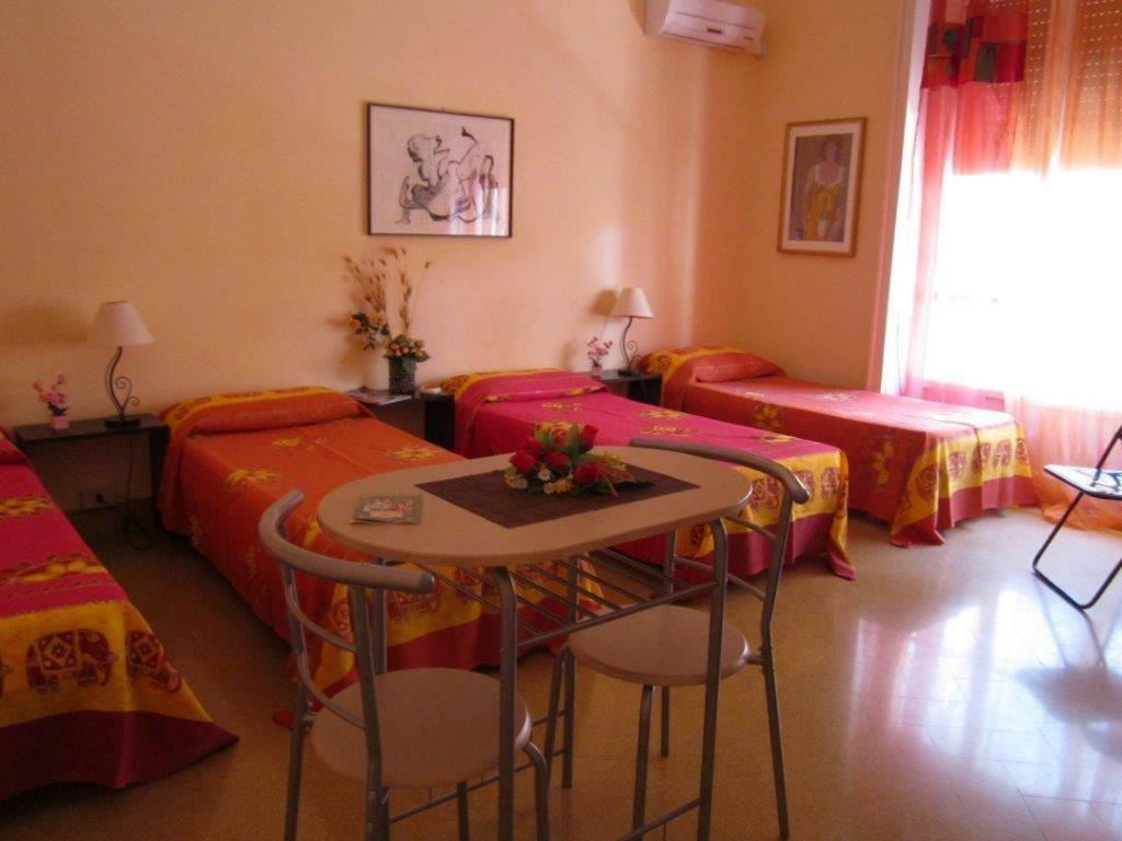 Da Mary Guest House Palermo Esterno foto